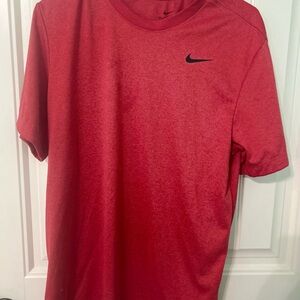 Nike Men's Red Short Sleeve Tee